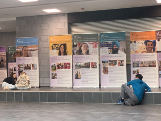 Die „Gesichter der Religionen-Ausstellung“ on Tour in Röthenbach